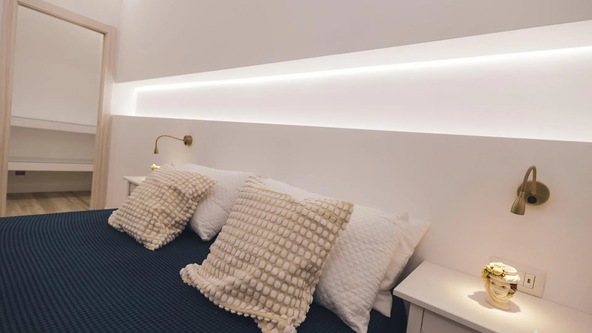 Giuliana Apartment Letojanni