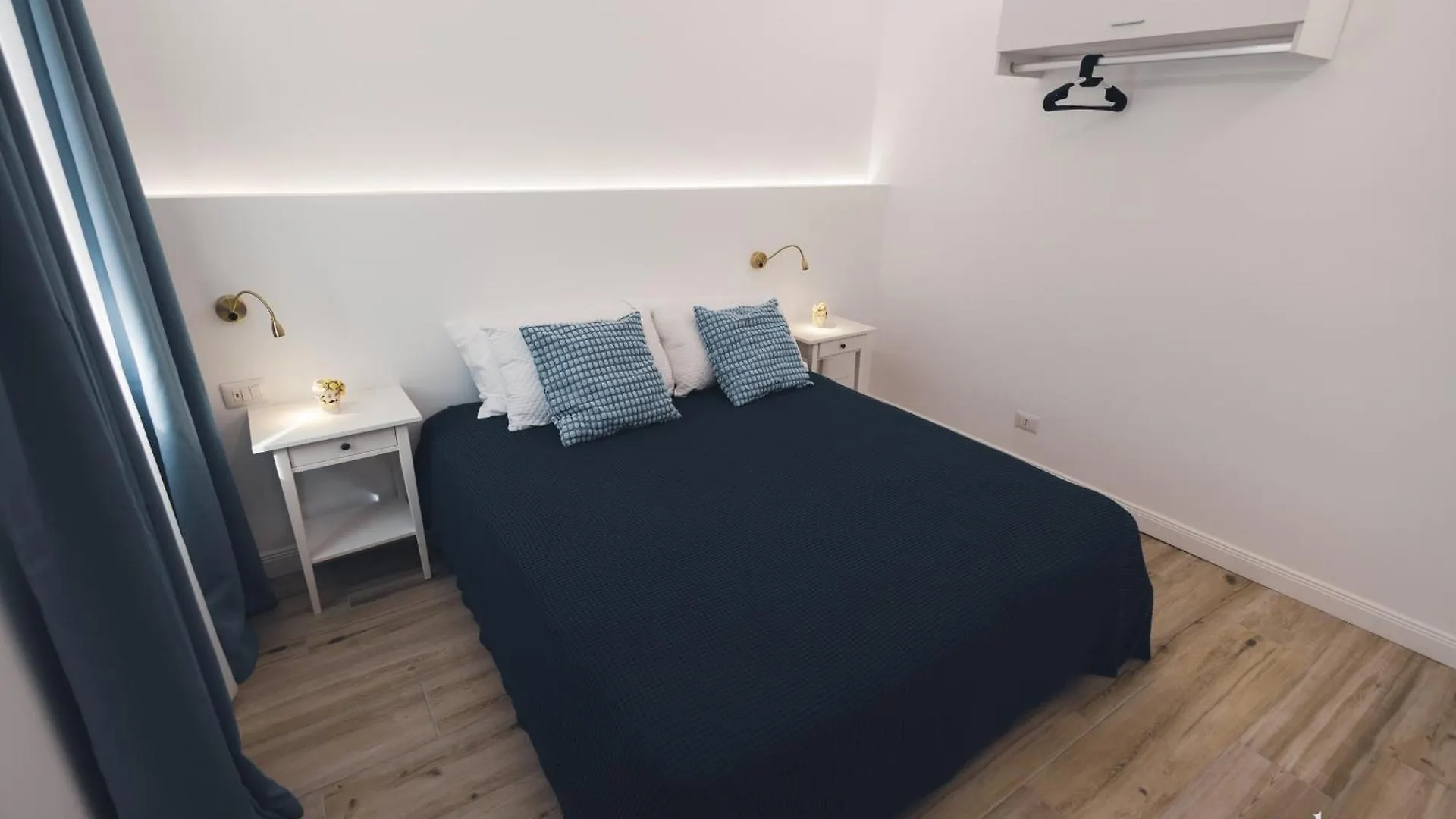 Giuliana Apartment Letojanni 0*,